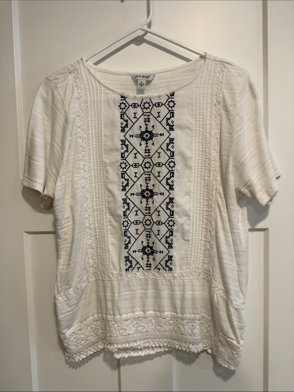 Lucky Brand White Short Sleeve Top with Navy Embroidery